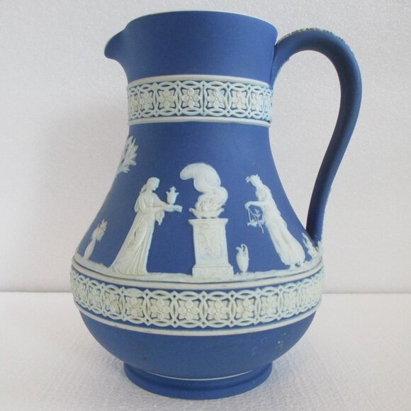 ANTIQUE WEDGWOOD "ETRUSCAN" PITCHER - Picture 8 of 16
